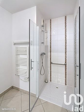 https://img.leboncoin.fr/api/v1/lbcpb1/images/96/a9/95/96a9954325a87147829126bcefff38132b2ee1de.jpg?rule=ad-image