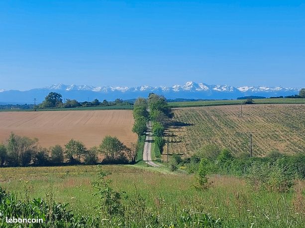 Grange vue Pyrénées