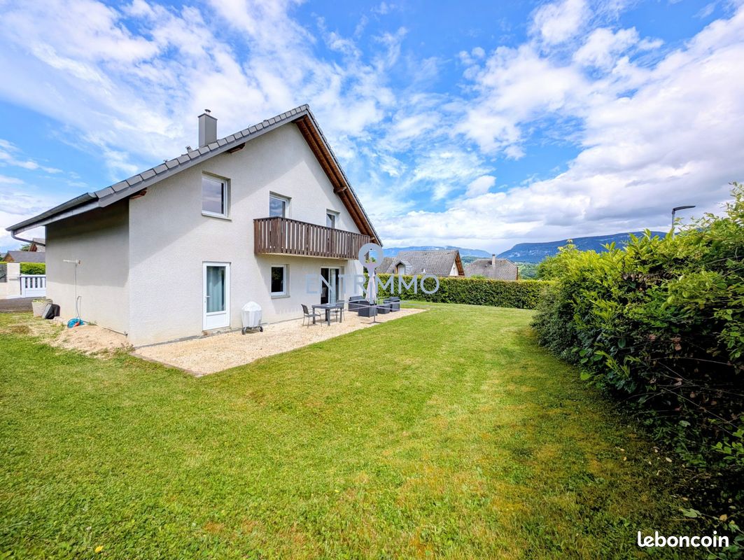 Maison 6 pièces 130 m² · à La Biolle · 130 m² · 545 000 €