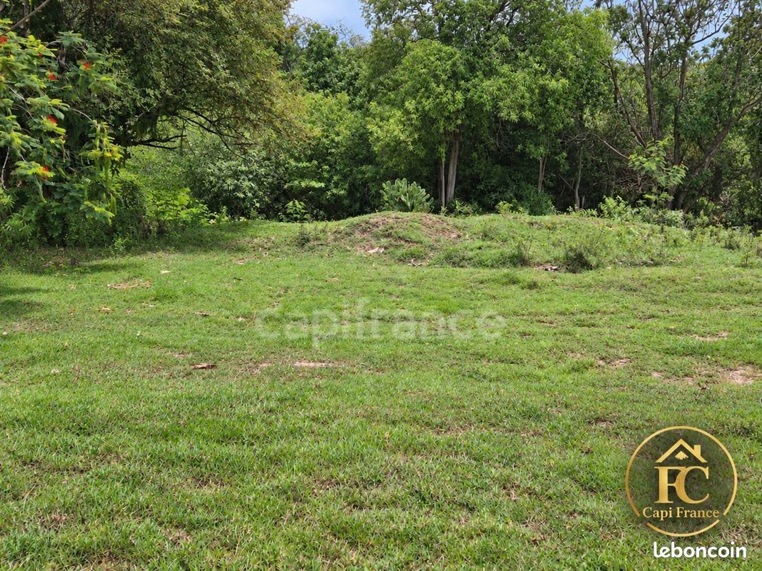 Terrain 500 m² Le Gosier · 115 000 €
