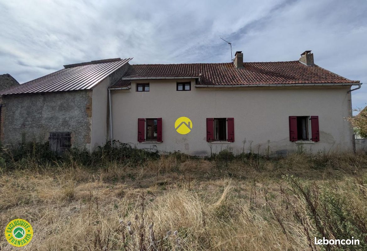 Maison 5 pièces 99 m² · à Saint-Angel · 99 m² · 77 000 €