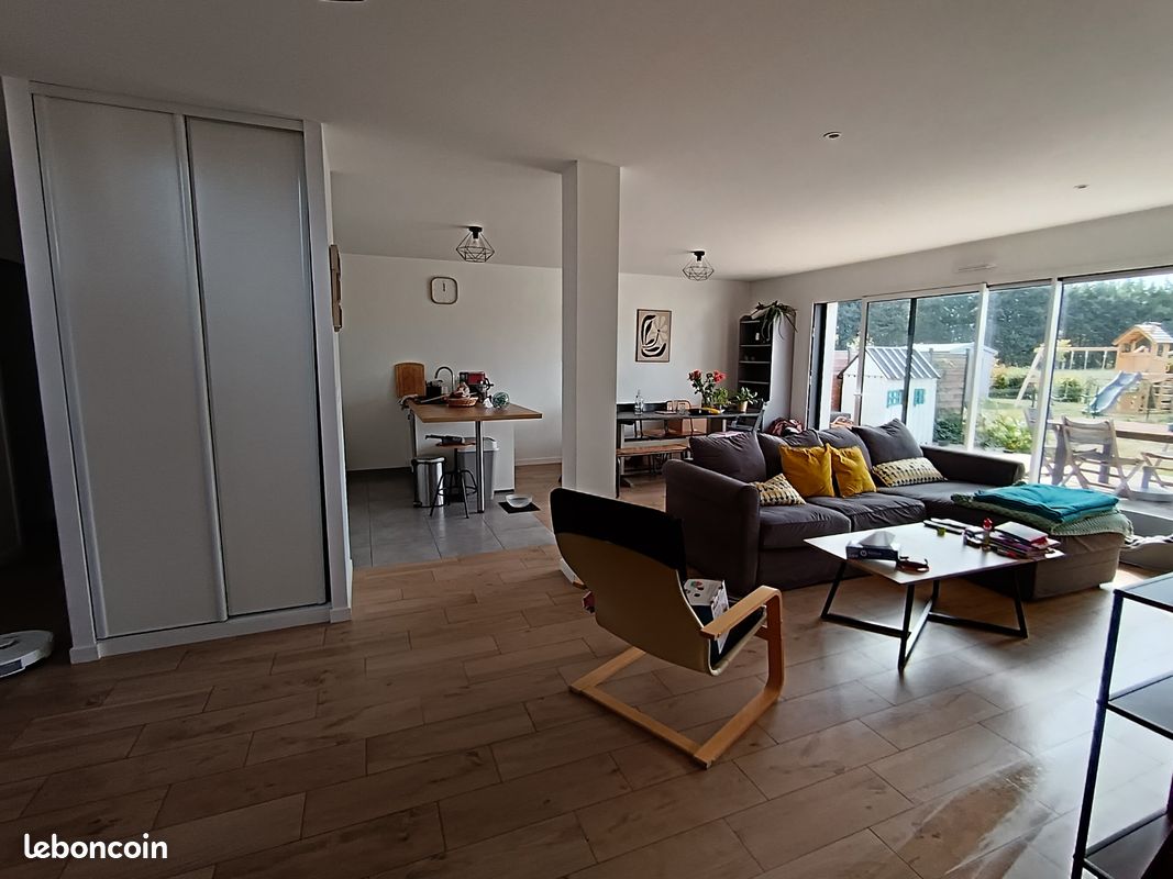 Maison 5 pièces 120 m² · à Chavagne · 120 m² · 1 200 €/mois