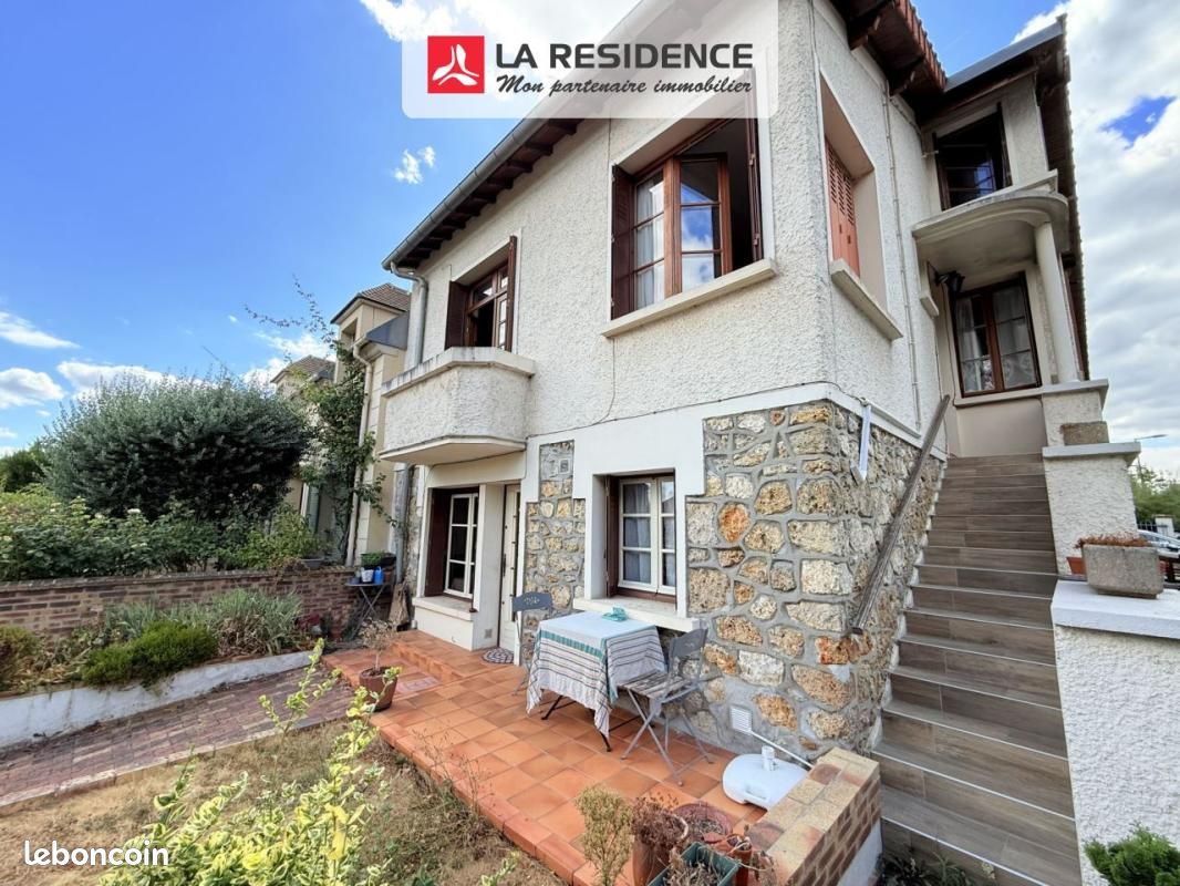 Maison 6 pièces 126 m² · à Jouy-en-Josas · 126 m² · 576 000 €