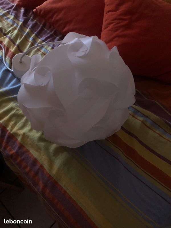 Lustre blanc (image 2)