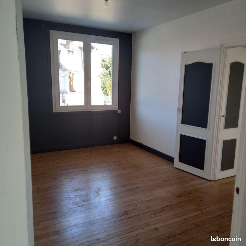 Appartement 4 pièces 98 m² · à Montrond-les-Bains · 98 m² · 650 €/mois