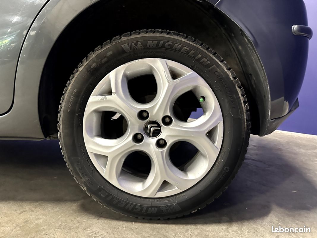 CITROEN C3 1.4 HDi 70 Confort - Climatisation - Bluetooth (image 29)