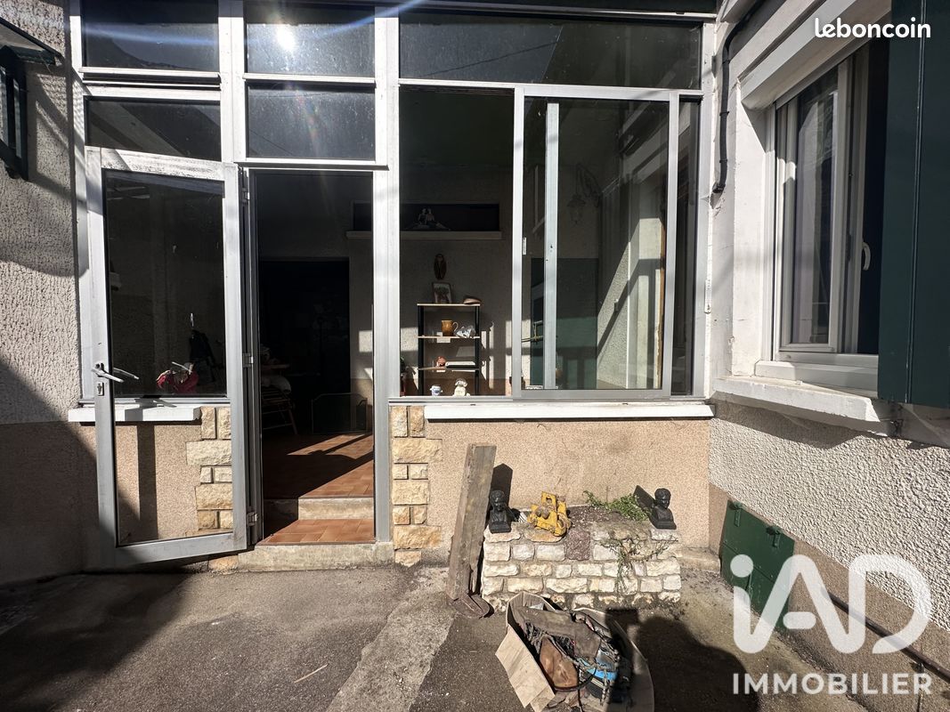 Maison 3 pièces 92 m² · à Tronchoy · 92 m² · 82 000 €