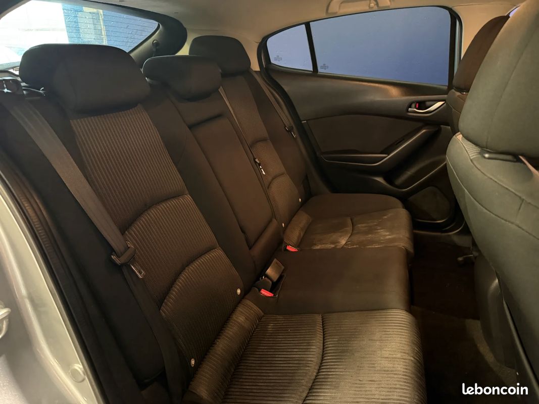 Mazda 3 2.2 D 150ch - Boîte auto - Régulateur de vitesse - Affichage tête haute (image 9)