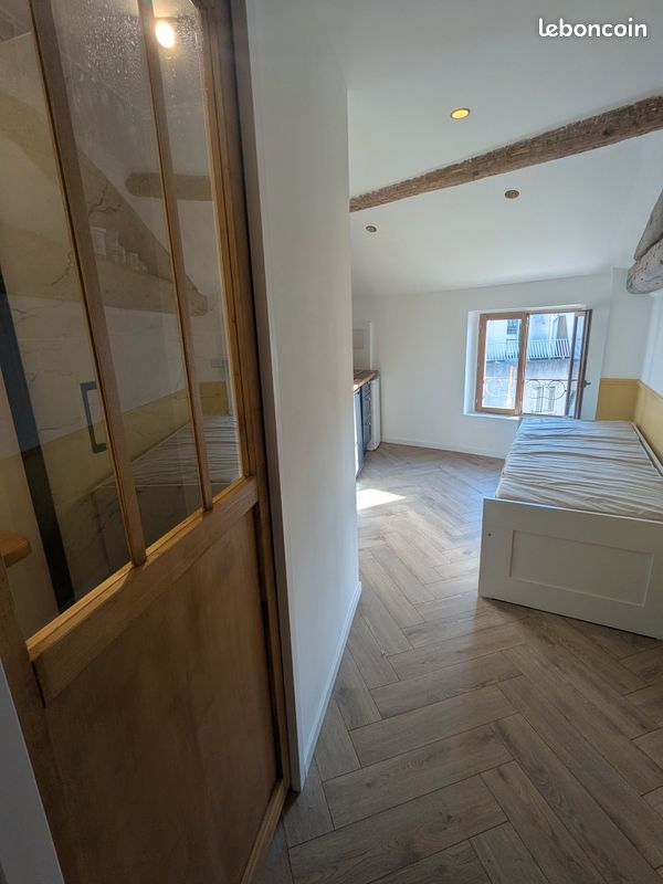 Appartement 1 pièce 15 m² · à Nîmes · 15 m² · 500 €/mois