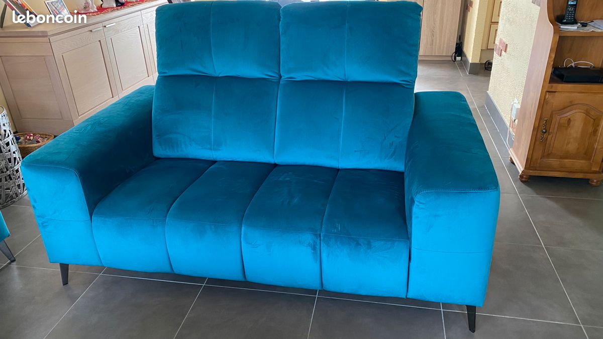 Salon contemporain bleu canard Château d'Ax (image 3)
