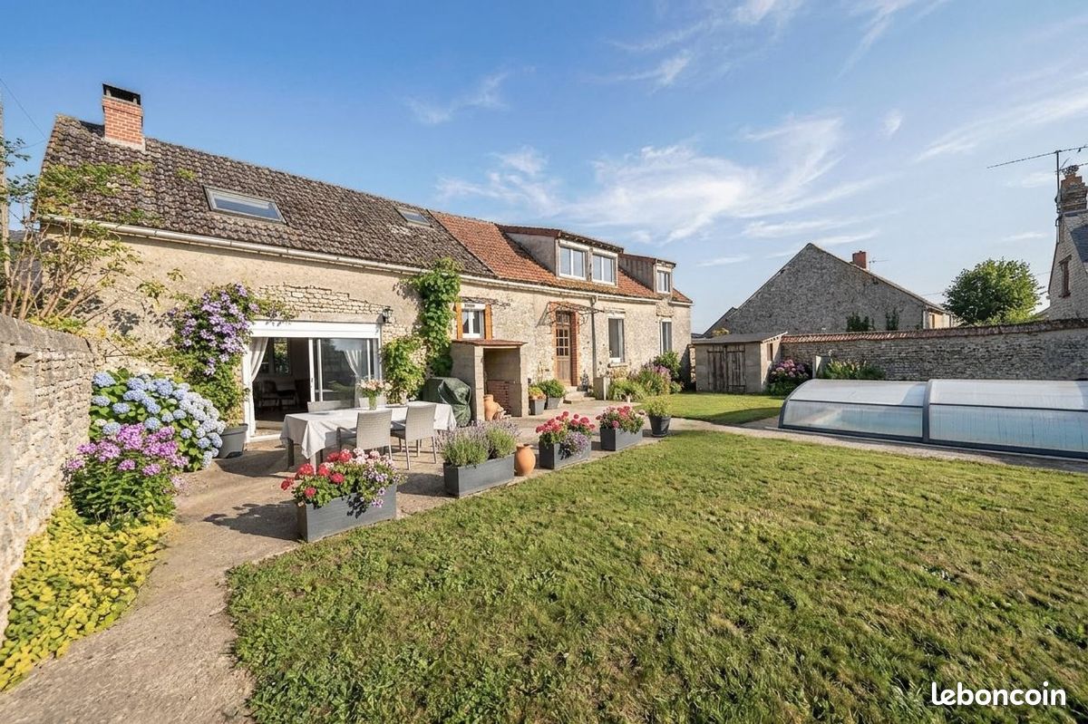 Maison 6 pièces 160 m² · à Étampes · 160 m² · 229 500 €
