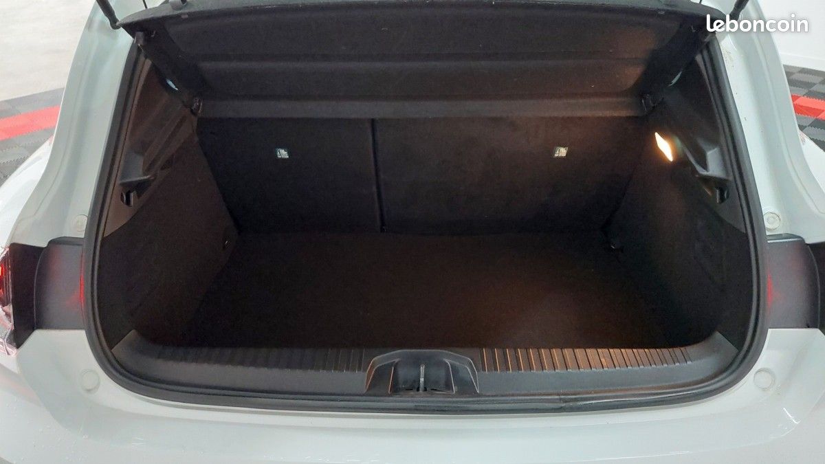 Renault Clio V Evolution E-Tech full hybrid 145 -24 (image 6)