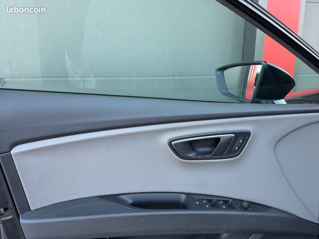 SEAT LEON X-PERIENCE 1.6 TDI 110 ch 4Drive (image 18)