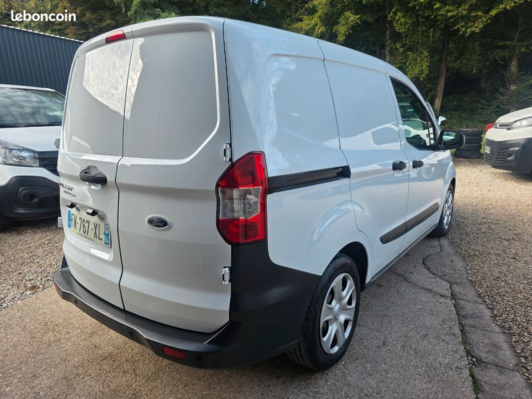 ✅ford transit courrier 1.6 tdci 75 ch trend ⏩️ double porte laterale ⏩️boite 6 vitesses ⏩️sans ad blue ⏩️premiere main⏩️ radar de recul avant et arriere (image 3)