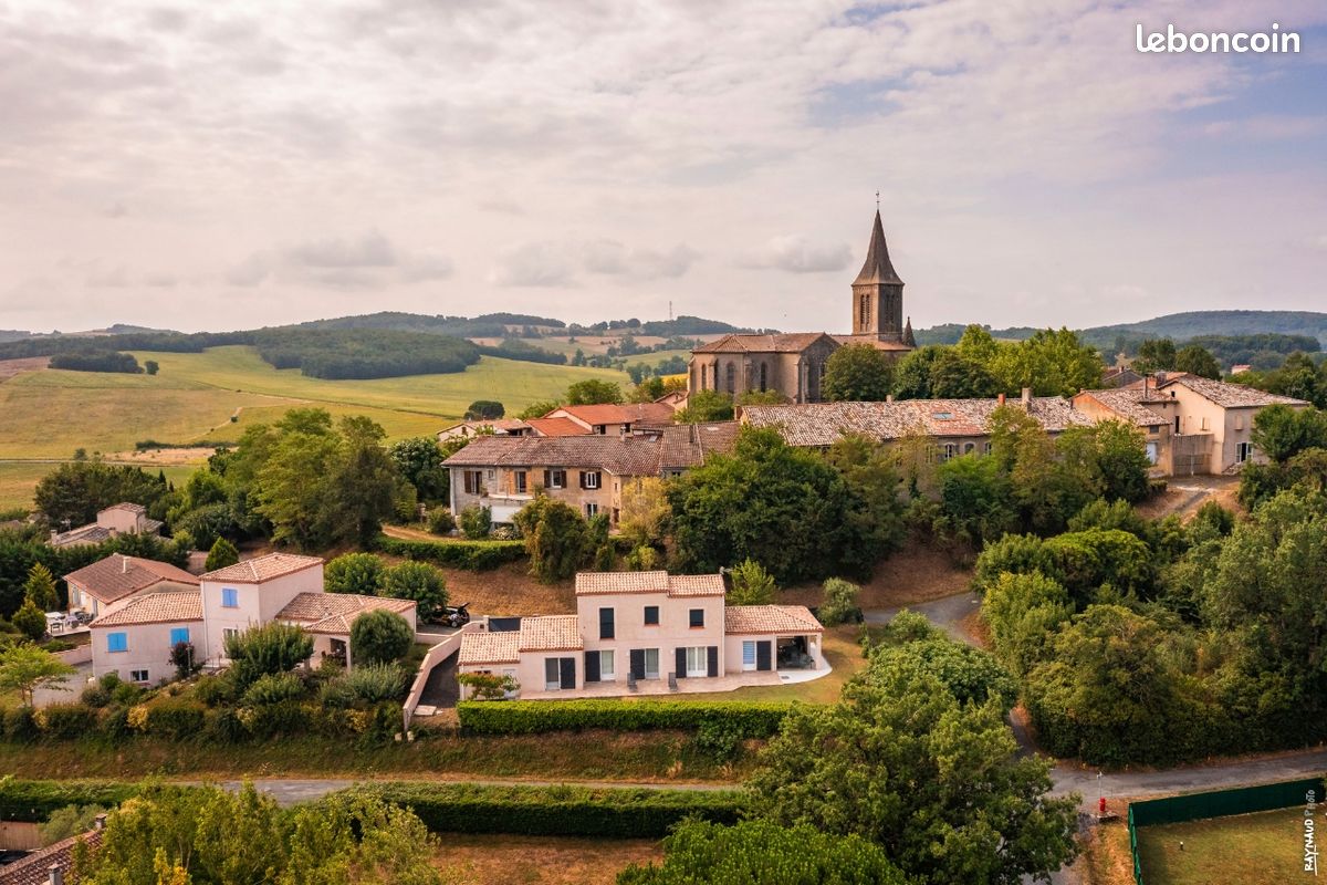 Maison 5 pièces 140 m² · à Técou · 140 m² · 305 000 €