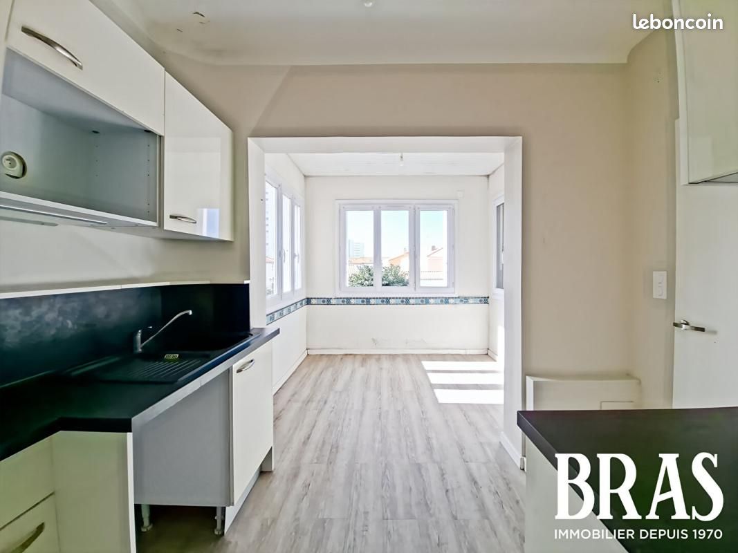 Appartement 3 pièces 60 m² · aux Sables-d'Olonne · 60 m² · 212 000 €