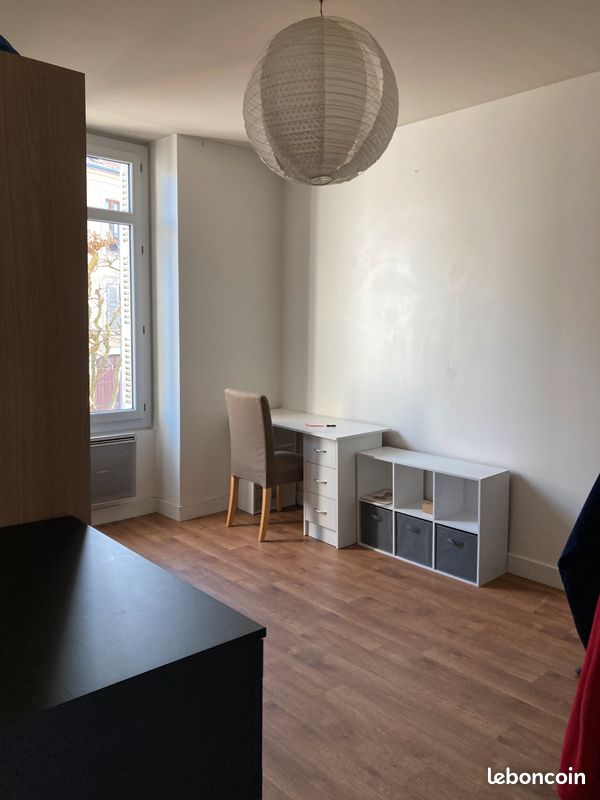 Appartement 4 pièces 75 m² · à Châteauroux · 75 m² · 650 €