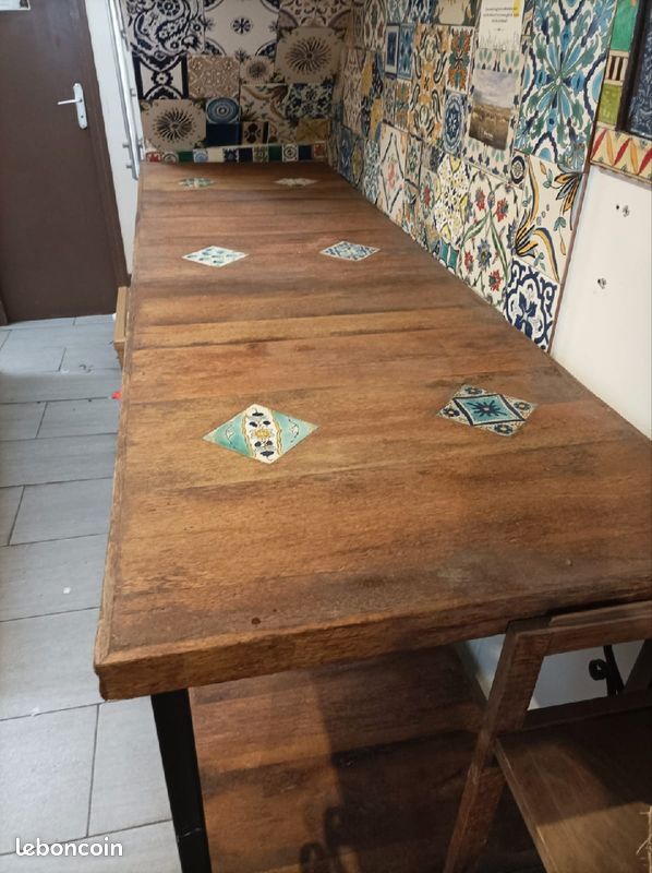 Table en bois de palmier - pièce unique (image 3)