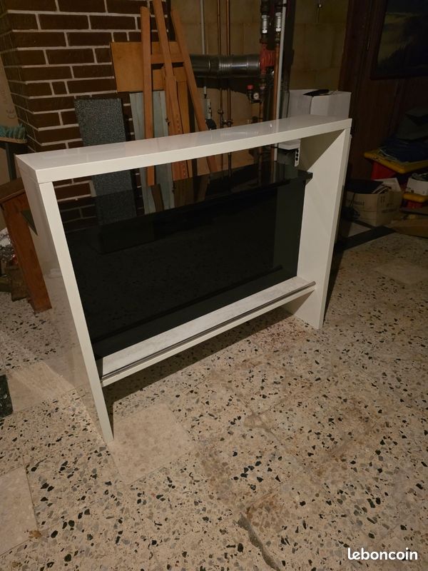 Bar noir et blanc (image 2)