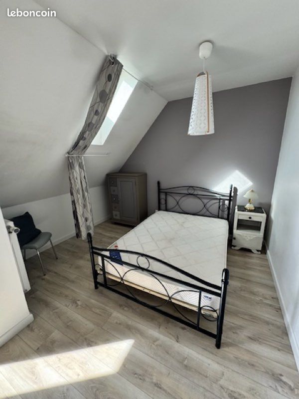 Chambre en colocation dans une maison (image 1)
