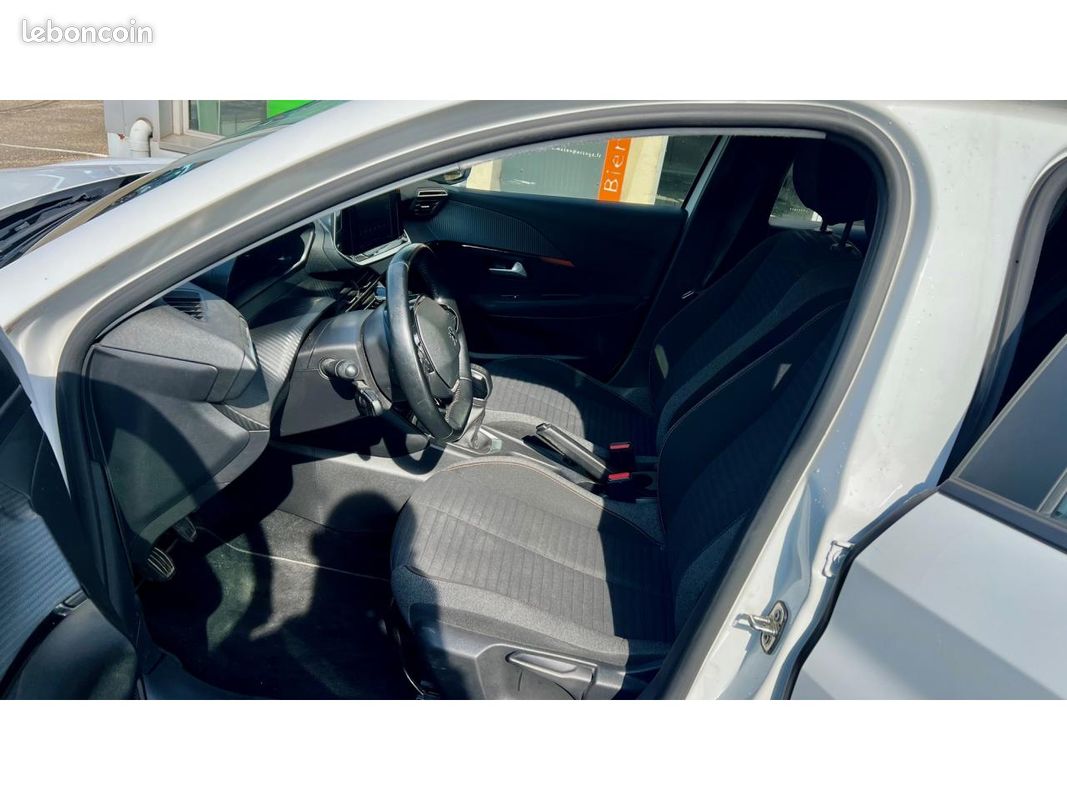 PEUGEOT 208 1.2i PureTech 12V S&S - 75 II 2019 BERLINE Active PHASE 1 (image 15)