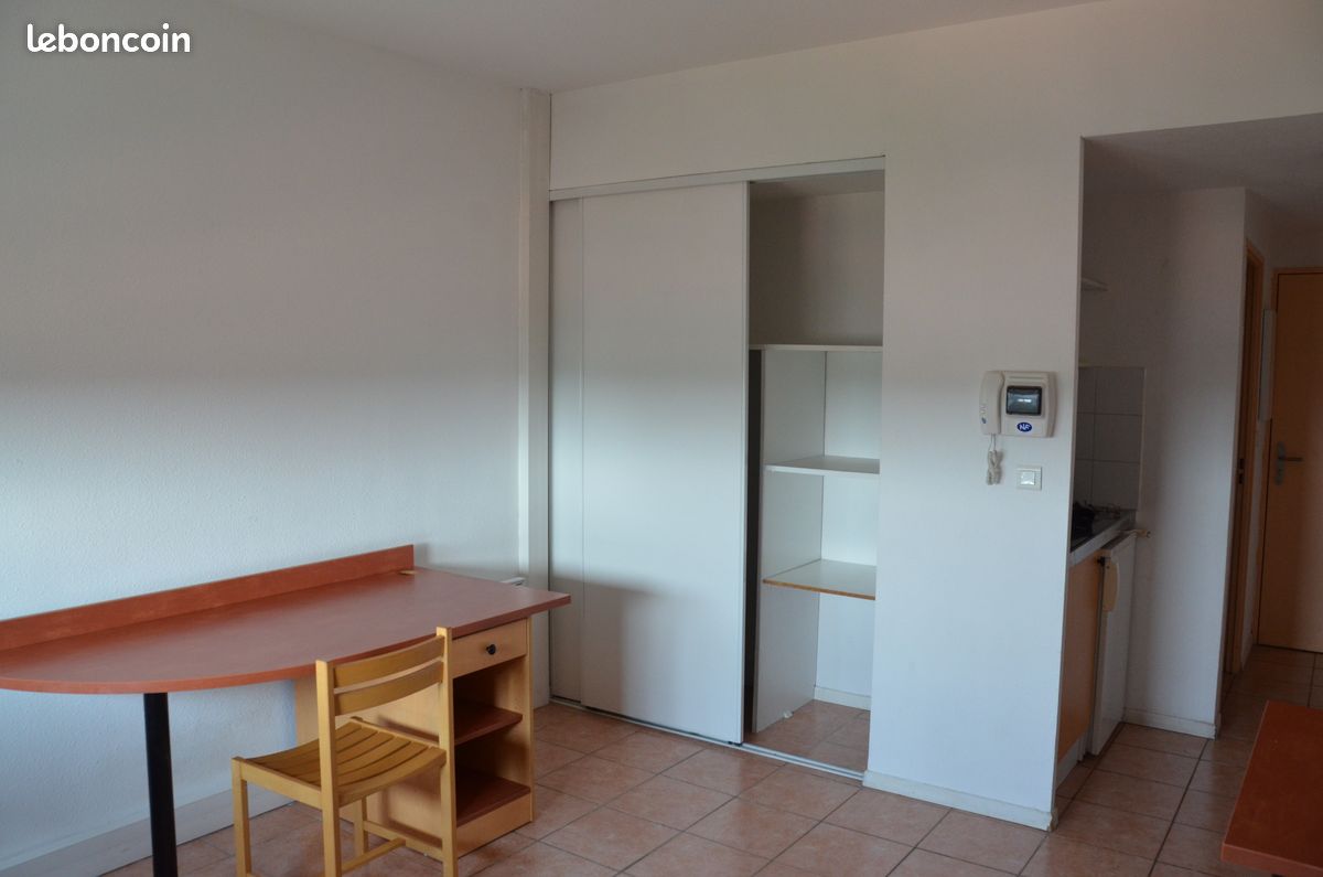 Appartement 1 pièce 24 m² · à Nîmes · 24 m² · 530 €/mois
