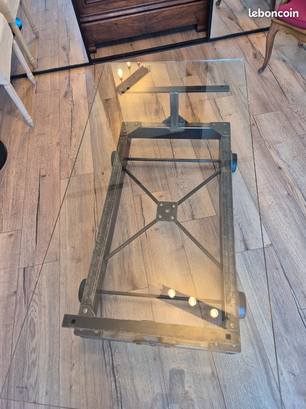 Table boss industriel (image 1)