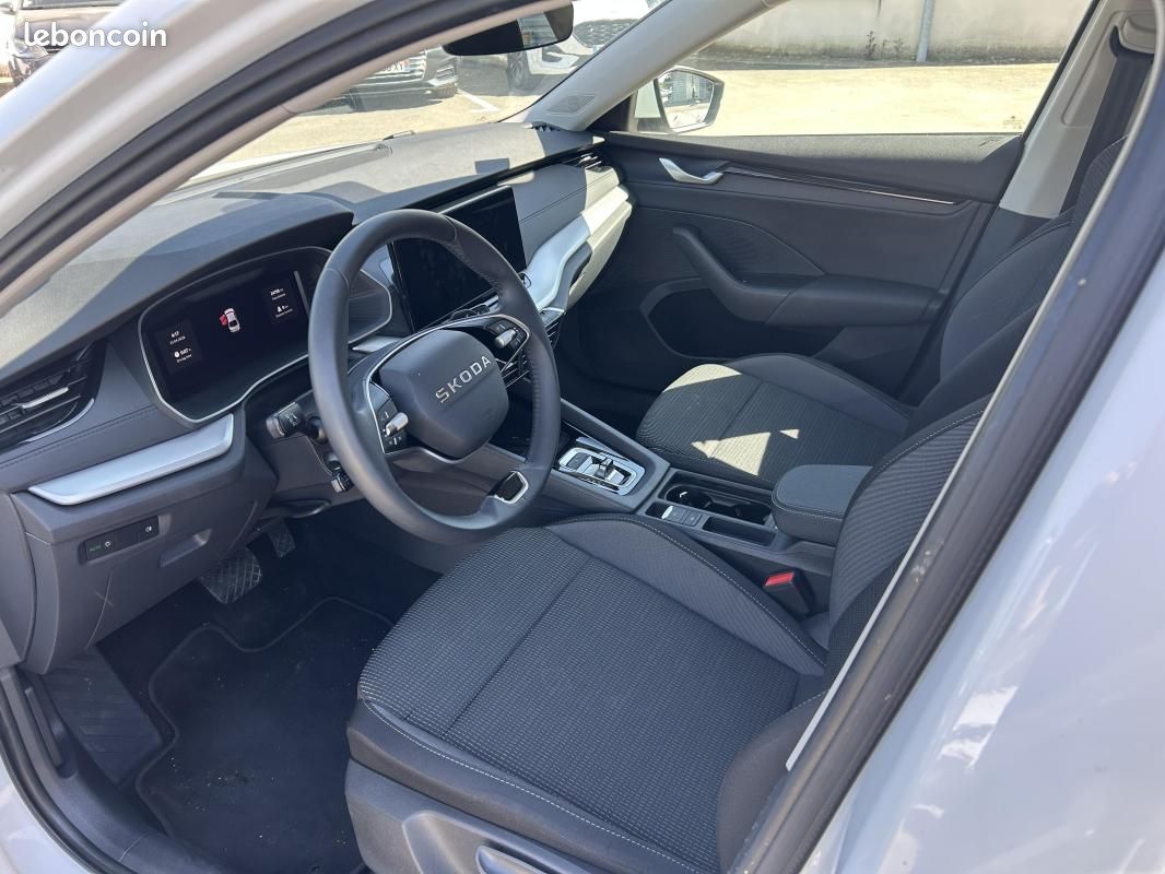 Skoda Octavia 1.5 TSI Hybrid 150 ch ACT DSG7 Selection (image 11)