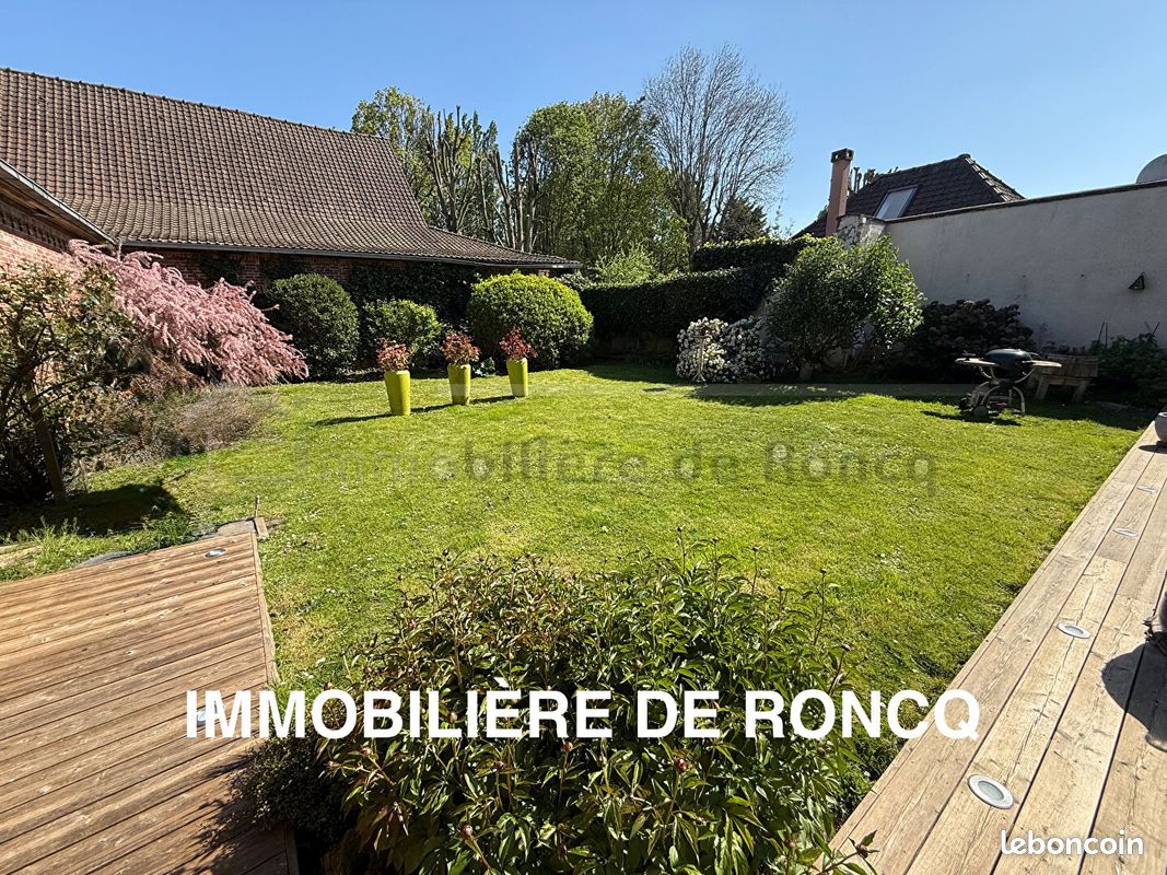 Maison 6 pièces 291 m² · à Roncq · 291 m² · 585 000 €