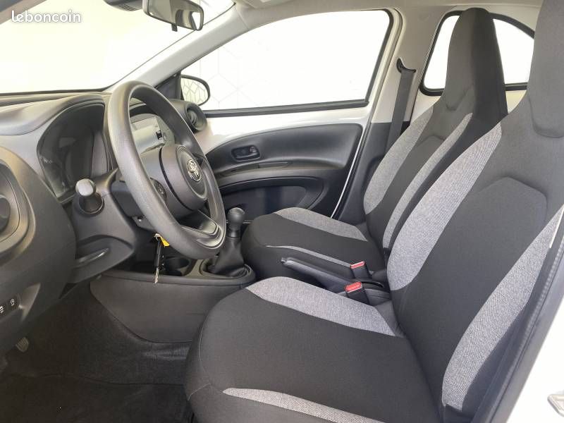 Toyota aygo x 1.0 VVT-i 72 Active (image 5)