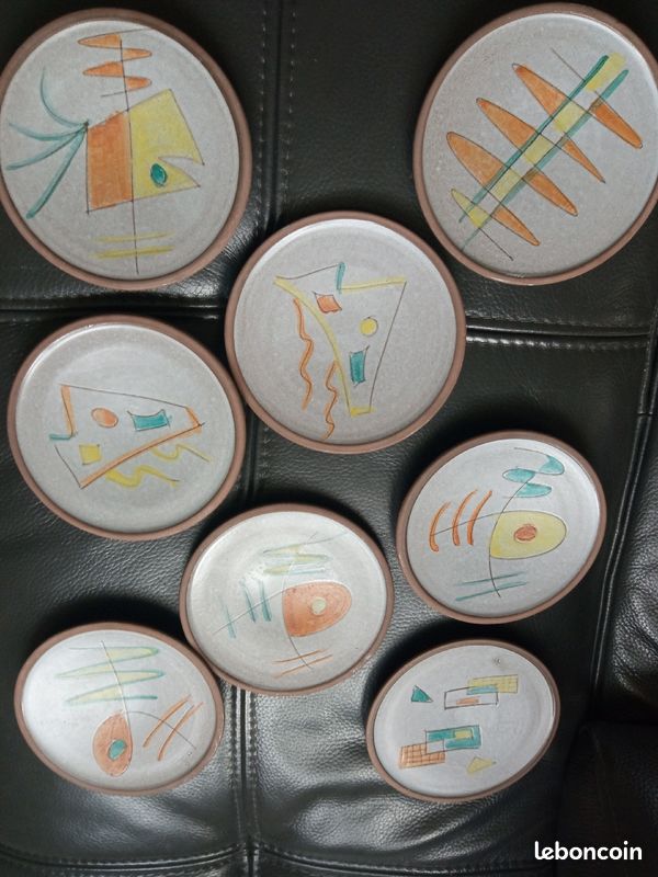 Service a gâteau en gré,8 petites assiettes et un plat.differents motifs (image 3)