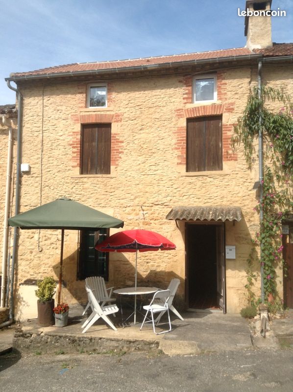 Maison 3 pièces 80 m² · à Villefranche-du-Périgord · 80 m² · 450 €