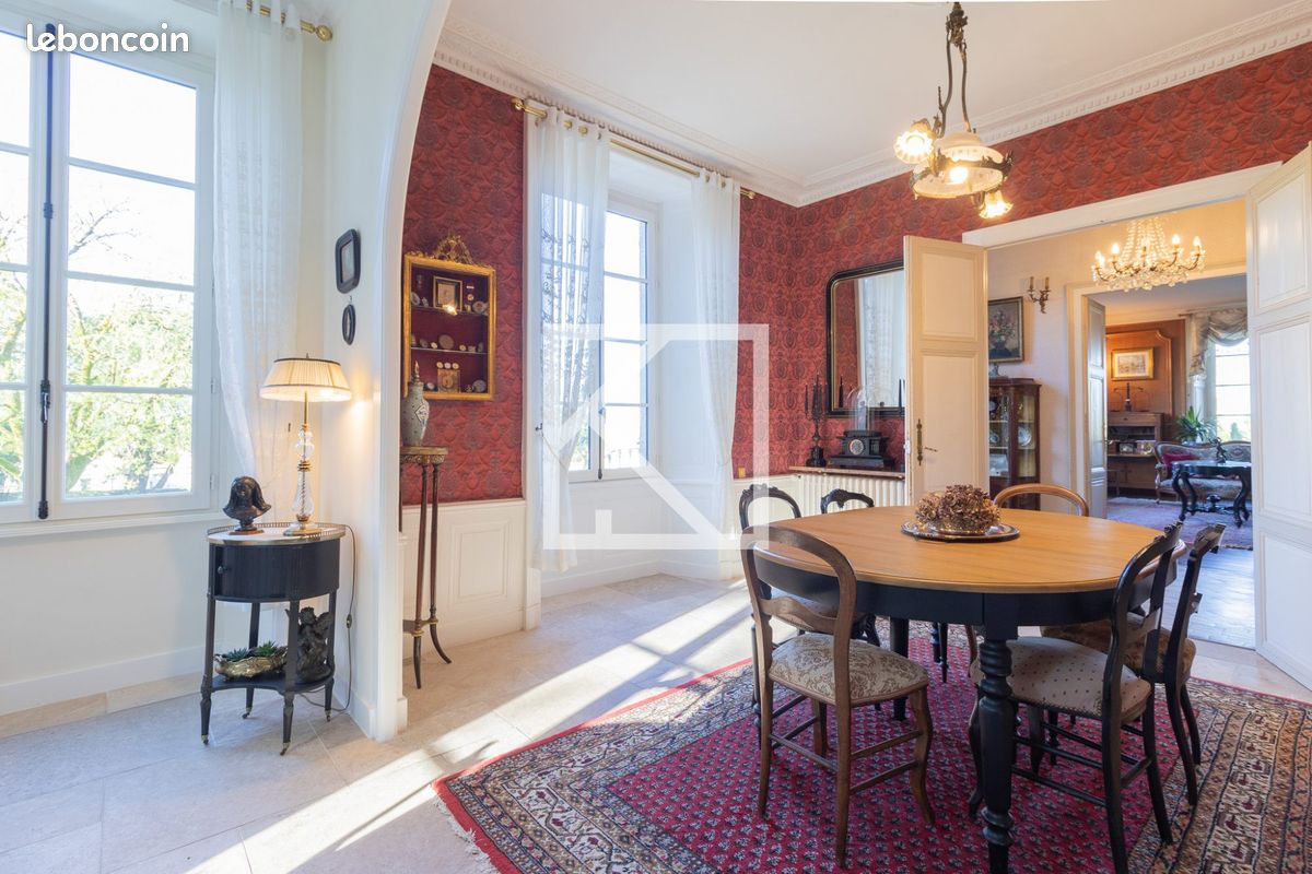 Propriété 9 pièces 296 m² (image 4)