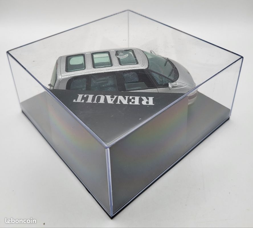Renault Espace miniature 1:43 dans sa boite (image 5)