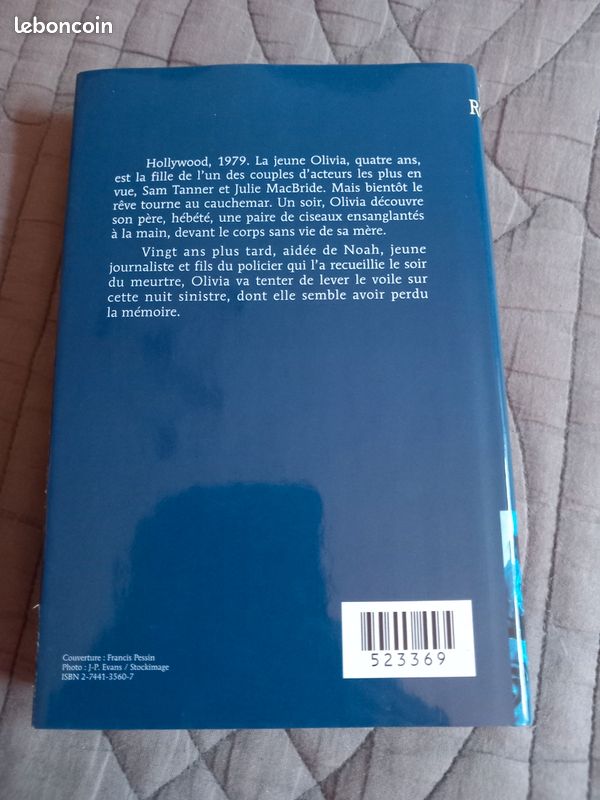 Roman PAR UNE NUIT SANS MÉMOIRE de Nora Roberts (image 2)