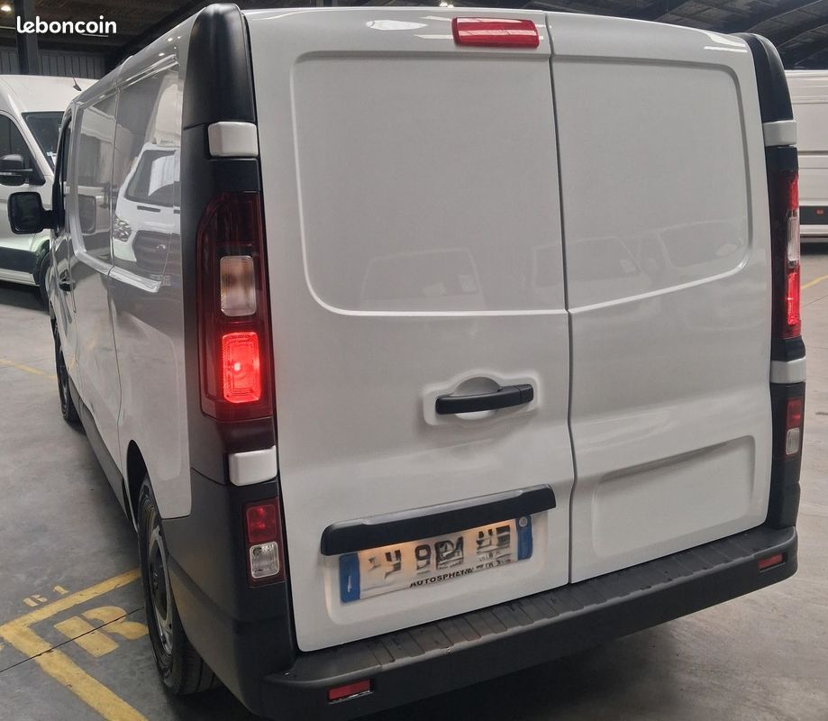 Trafic l1h1 dci 150 ch edc (boite auto) 60.202 km 19.992 ht (23.990 ttc) (image 4)