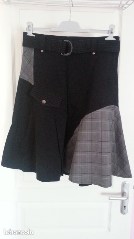 Jupe à détails cloutés noir femme | Cache Cache