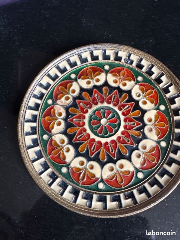 Petite plaque en bronze modèle floral (image 2)