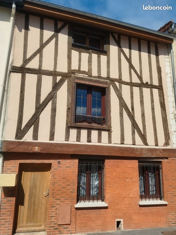 Maison 6 pièces 140 m² · à Châlons-en-Champagne · 140 m² · 199 000 €