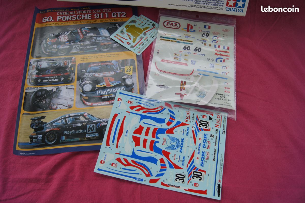 Maquette Tamiya 1/24 - Porsche 911 GT2 Sogo Keibi (Réf 24181) - Vintage Neuve