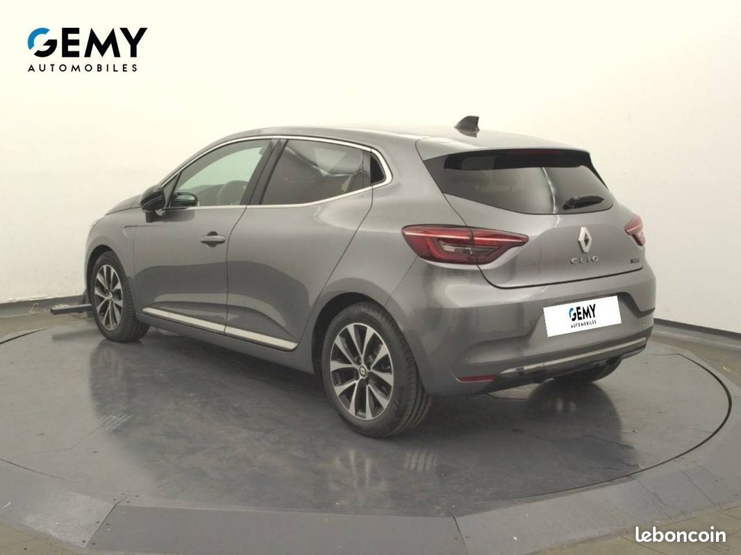 RENAULT Clio E-Tech full hybrid 145 Techno (image 7)