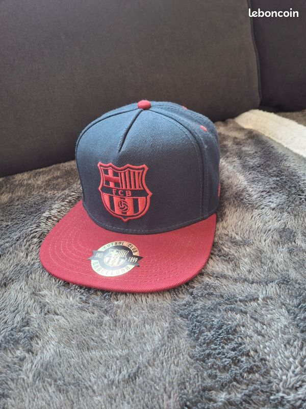 Casquette F.C BARCELONE (image 1)