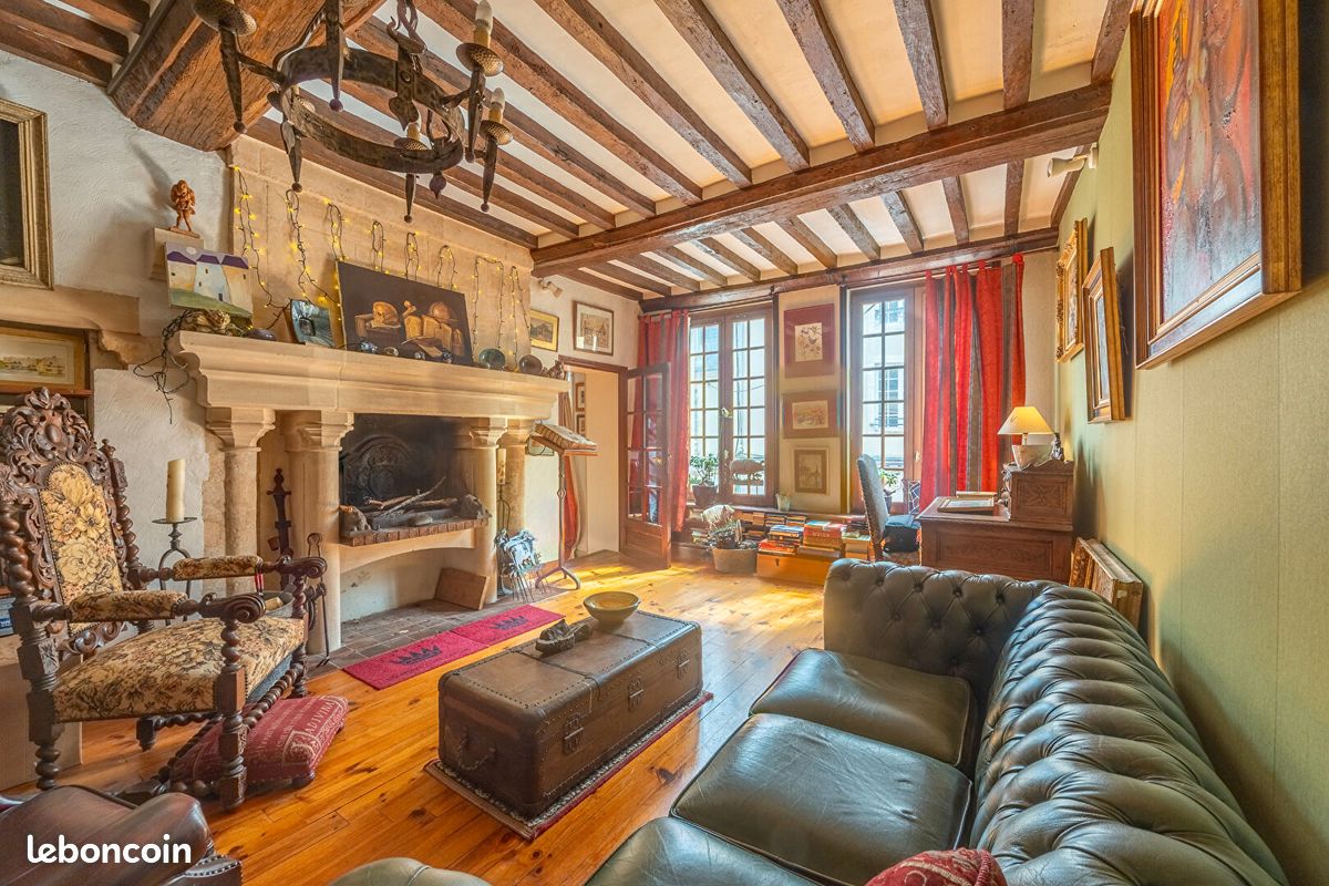 Appartement 10 pièces 383 m² · à Bayeux · 383 m² · 690 000 €