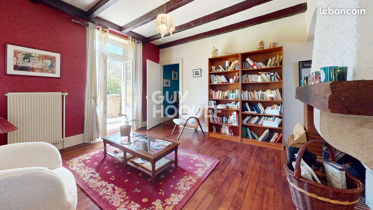 Maison 5 pièces 122 m² · à Navenne · 122 m² · 850 €