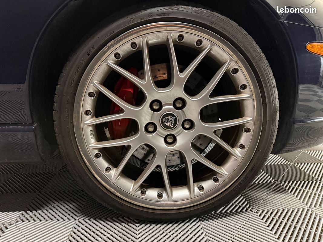 Jaguar xkr coupe 4.2 395ch s supercharged bva spirit of legend/ 1ere main/ historique complet (image 16)