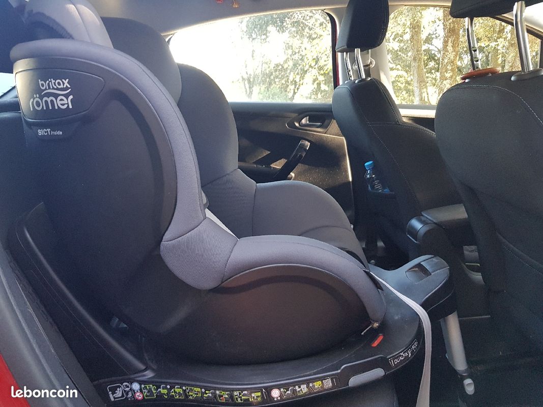 Siege auto Britax Romer Dualfix pivotant < 4 ans (image 2)
