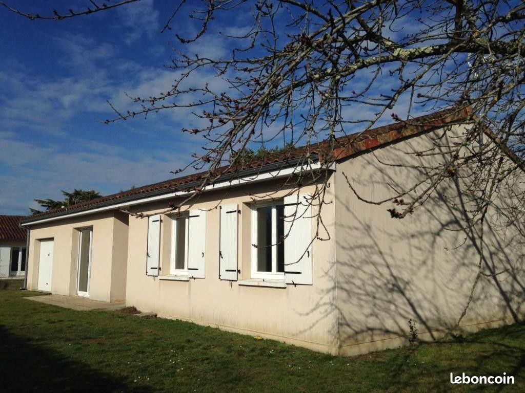 Maison 4 pièces 105 m² · à Montmorillon · 105 m² · 705 €