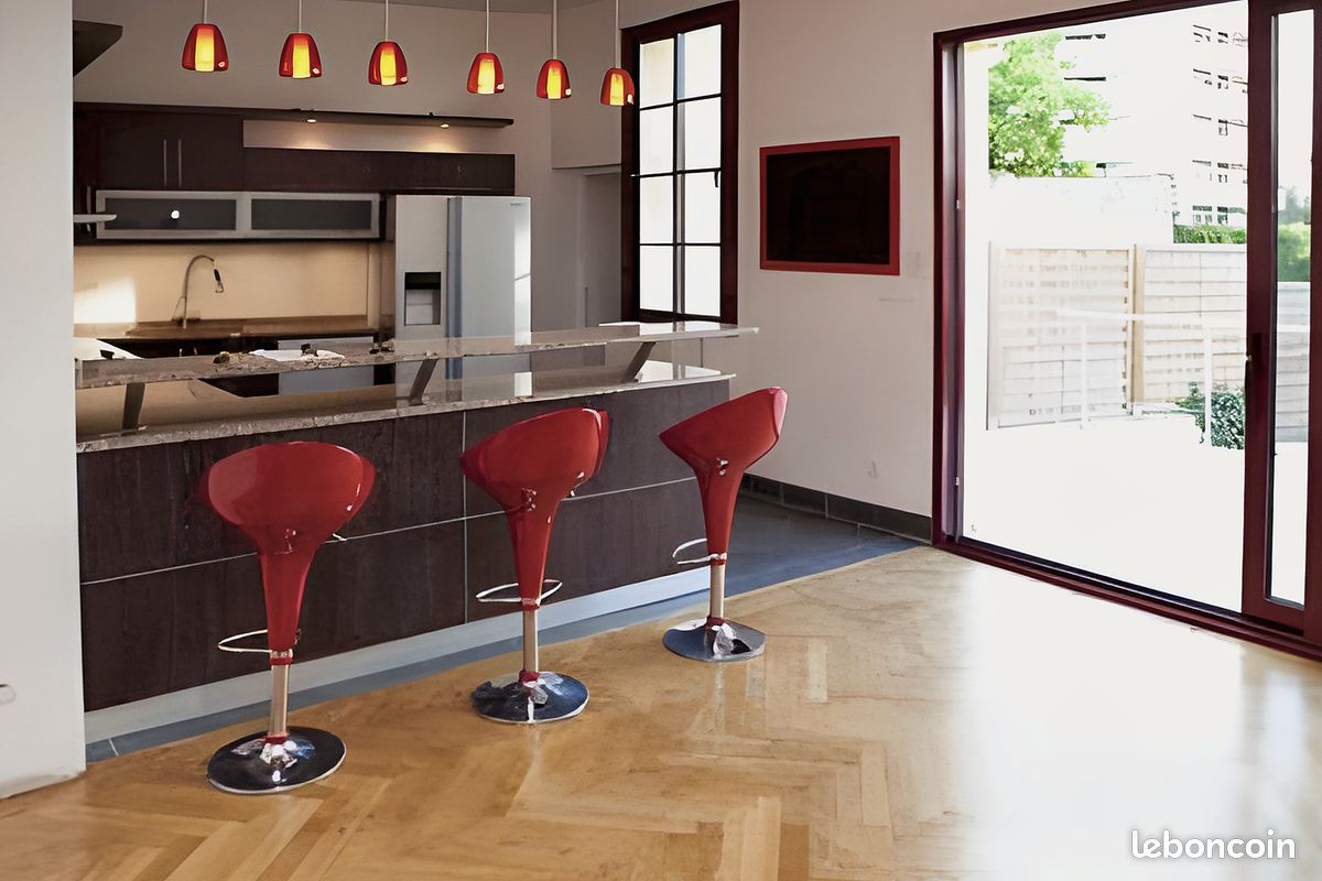Maison 5 pièces 150 m² · à Bordeaux · 150 m² · 2 595 €/mois