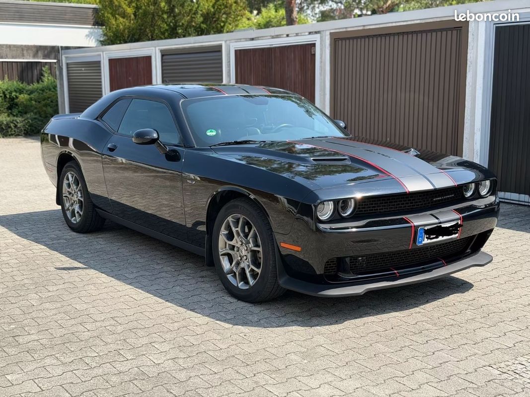 Dodge CHALLENGER GT AWD 3.6 V6 309 ch BVA8 – Toit ouvrant – GPS – Sièges Ventilés (image 1)