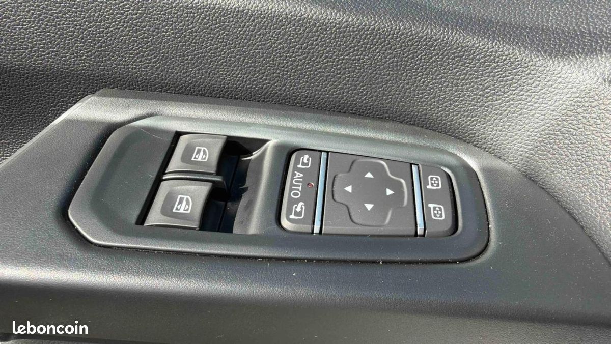 Renault Trafic E-TECH ELECTRIQUE FOURGON FGN L1H1 3T AC22 ADVANCE (image 14)